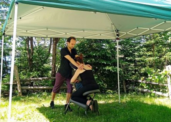 Massage sur chaise - Camping Aventure Mégantic