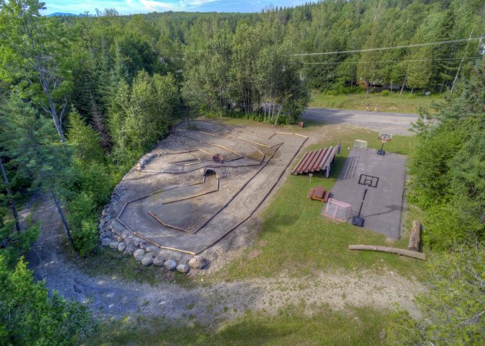 Piste d'autos téléguidées - Camping Aventure Mégantic