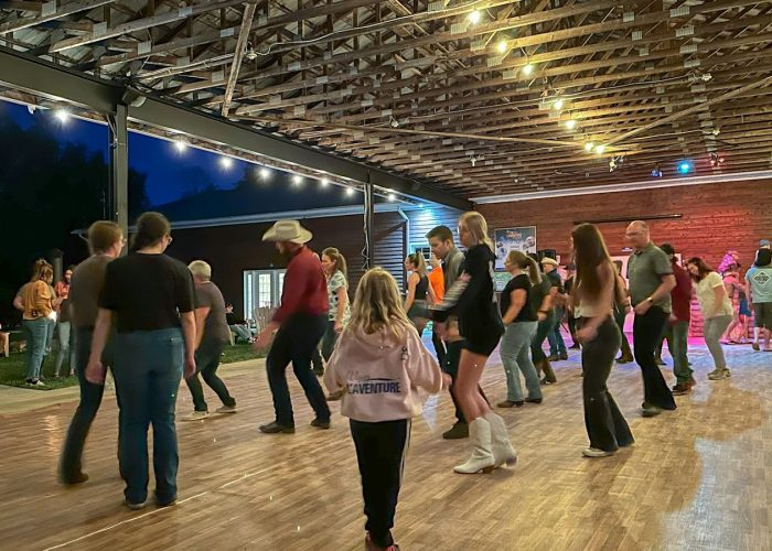 Danse country - Camping Aventure Mégantic