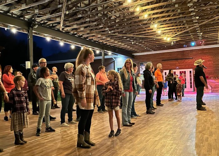 Danse country - Camping Aventure Mégantic