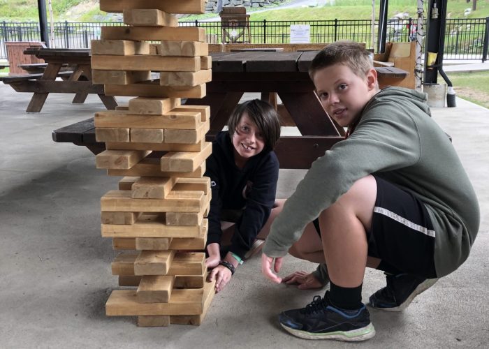 Jeux Géants - Camping Aventure Mégantic