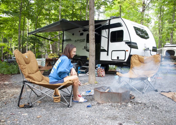 Emplacement 3 services - Camping Aventure Mégantic