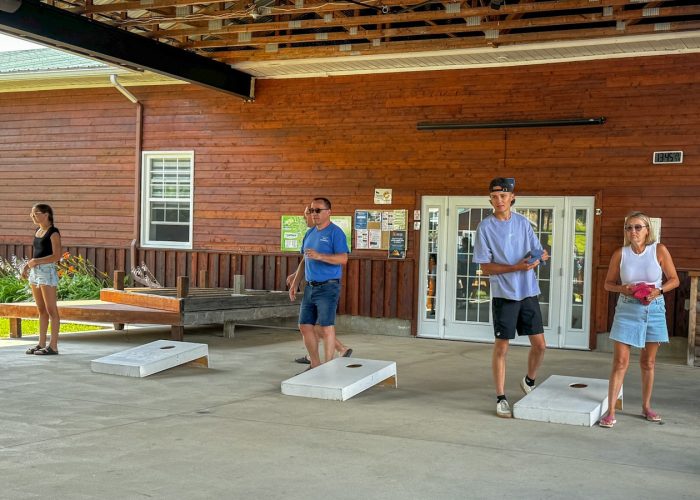 Tournoi de poches - Camping Aventure Mégantic