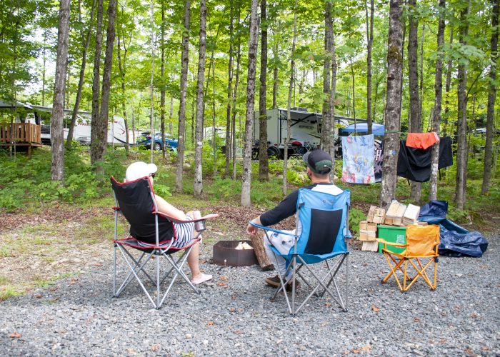 Emplacement 3 services - Camping Aventure Mégantic